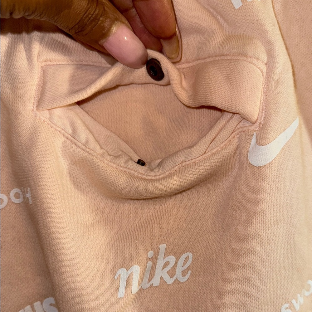 Nike Light Peach Logo Shorts - Picture 6 of 7